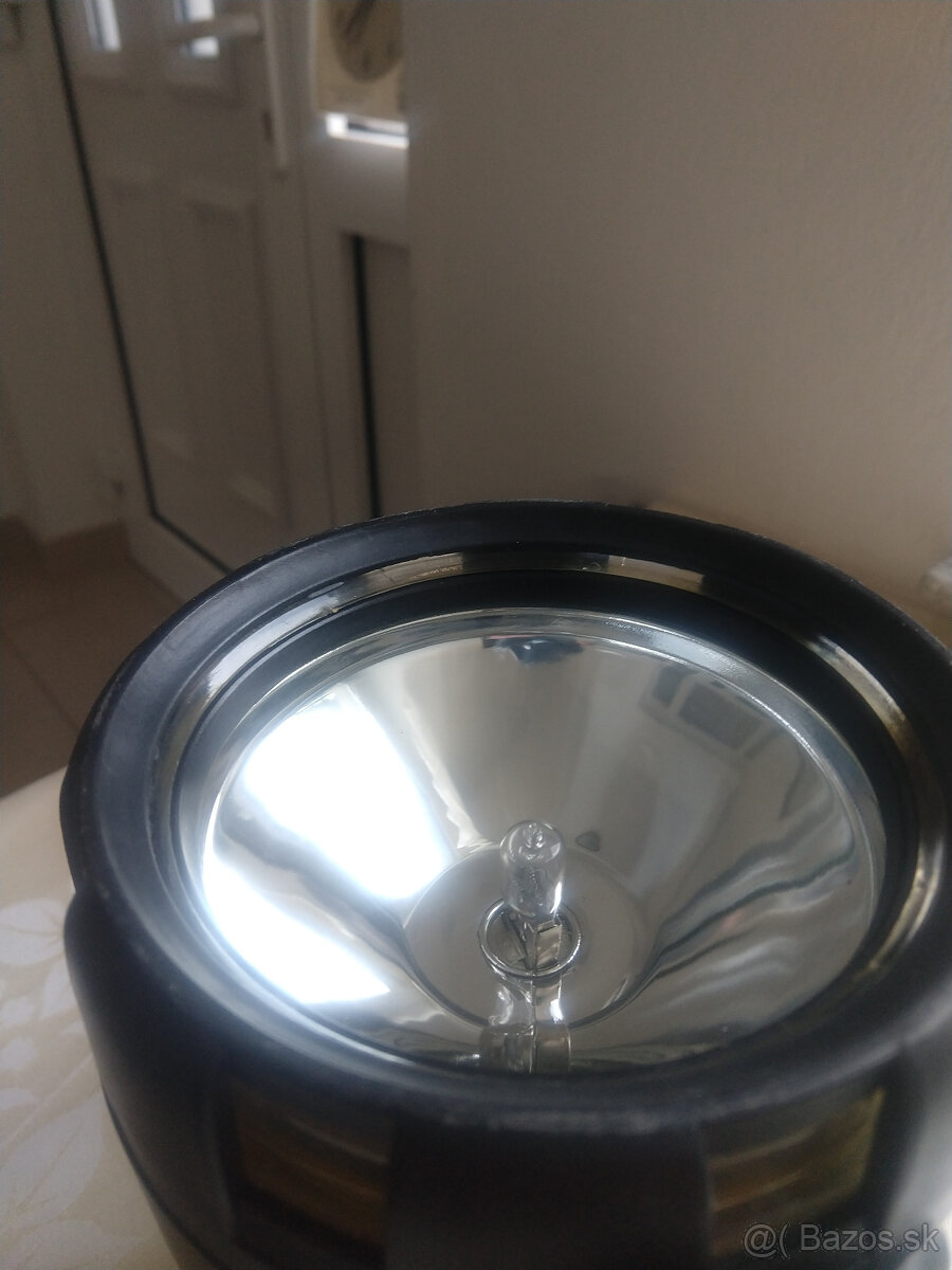 Predám akumulátorový reflektor - 3