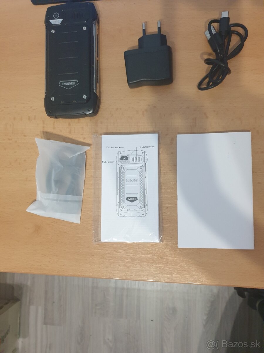 Evolveo Strongphone H1 - 3