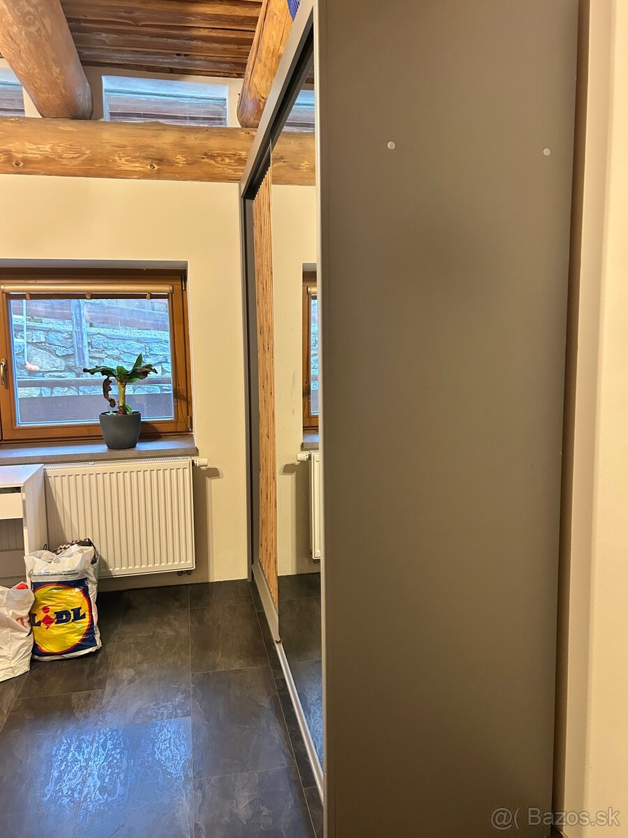 Šatníková skriňa 1 rok použivaná - 3