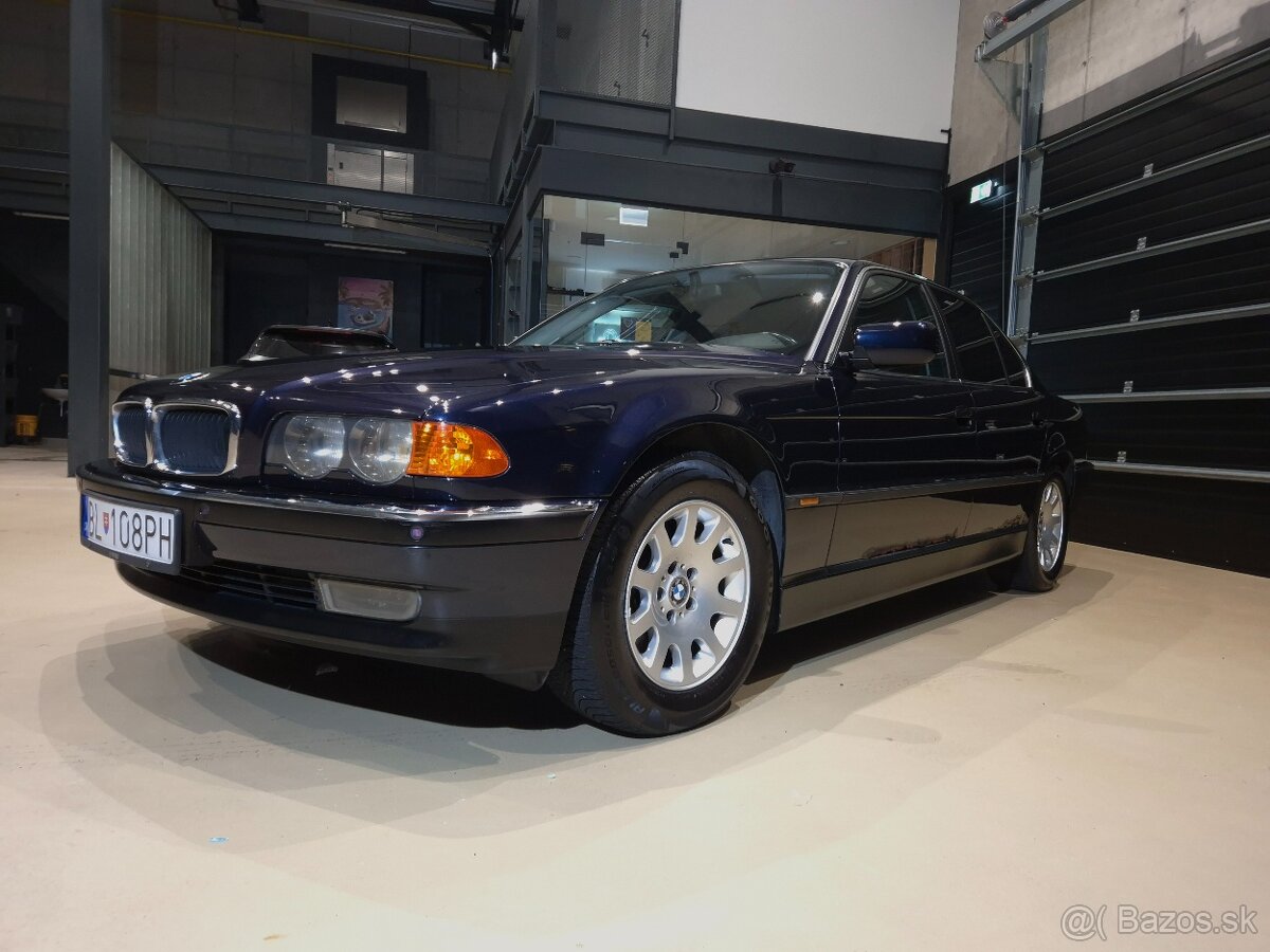 BMW E38 735i – 1999 – 218 514 km - 3