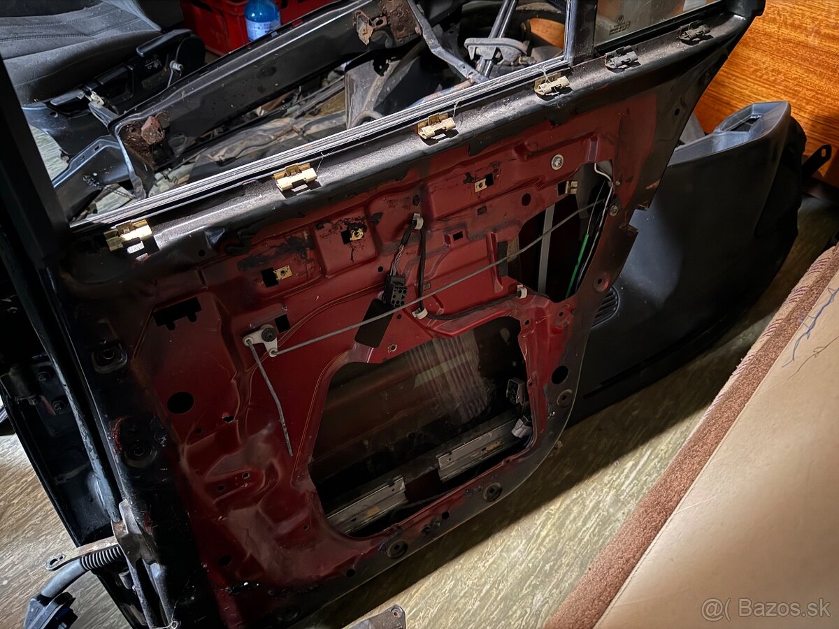Bmw e34 zadne dvere/touring - 3