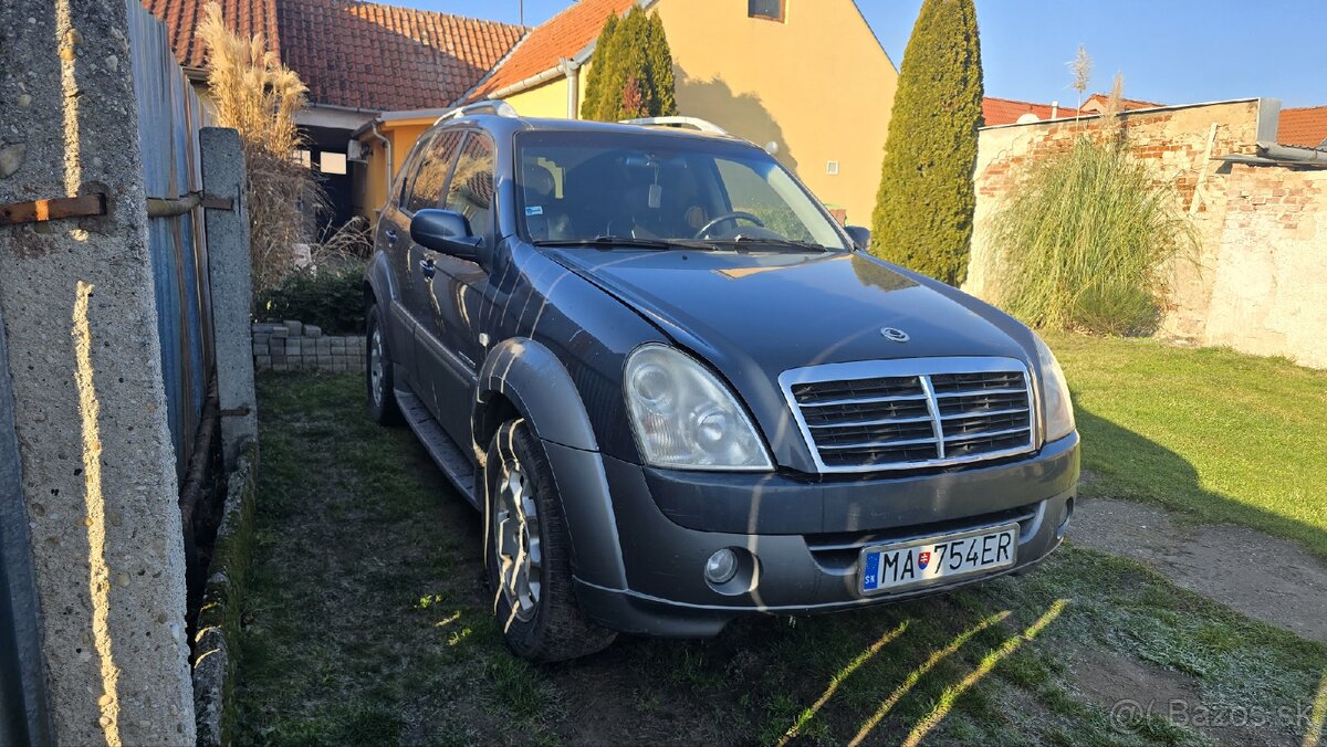 Predám SsangYong Rexton - 3