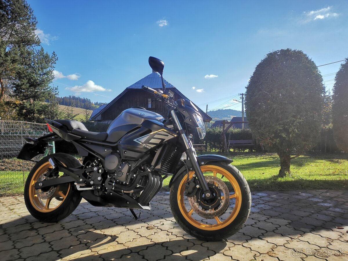 Yamaha XJ6 - 3