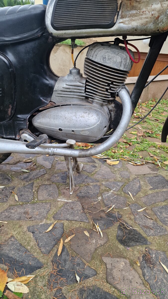 Jawa 250 592 - 3