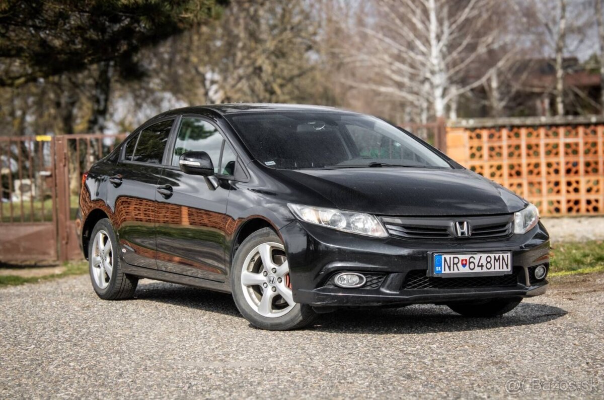 Honda Civic 1.8 i-VTEC, 104kW, M6 - 3
