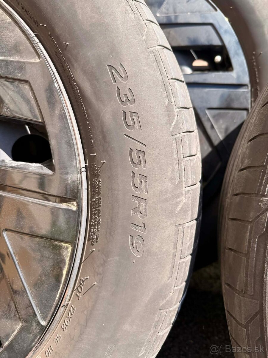 VW ID.4 R19 Plechové disky + letné pneumatiky
