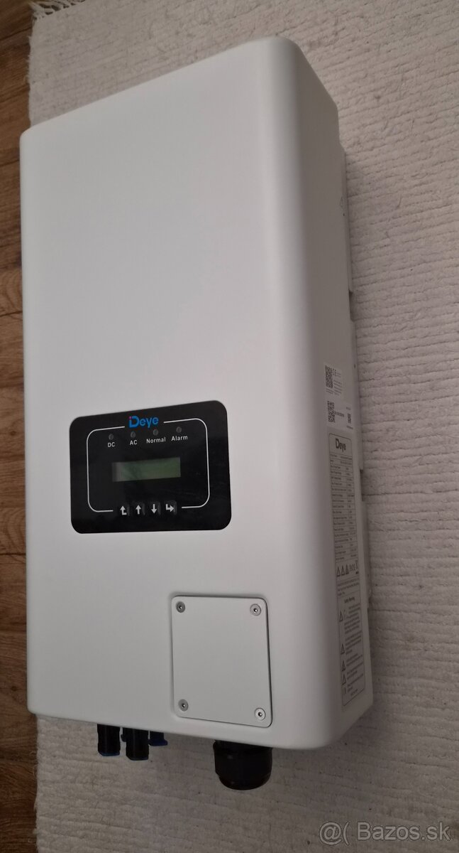 Deye SUN-12k-G06P3-EU-BM2-P1 - 3
