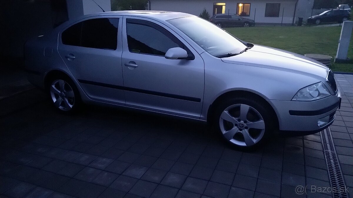 Škoda Octavia II, 2.0 FSi 110kw - 3