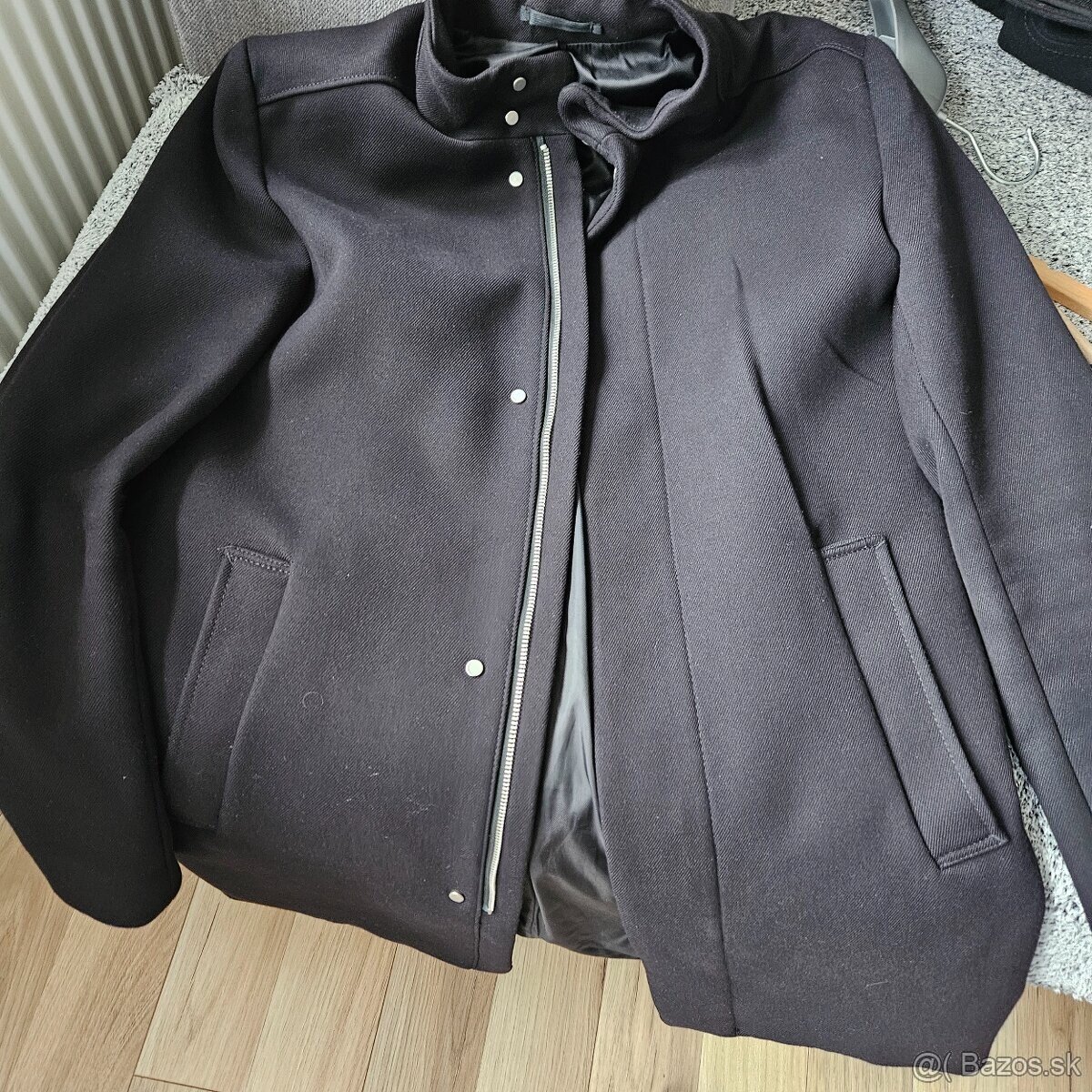 Čierny slim kabát - 3