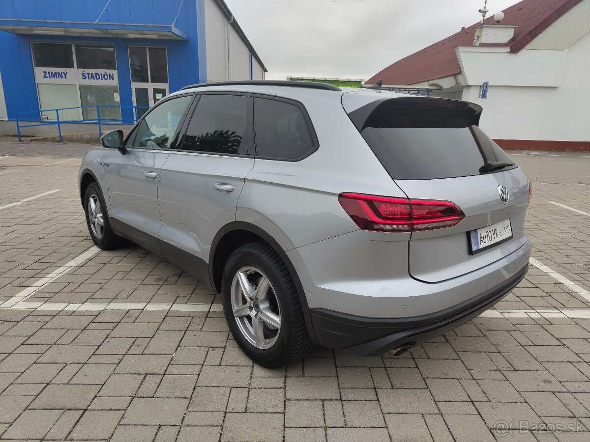 Volkswagen Tuareg 3.0 -170kw