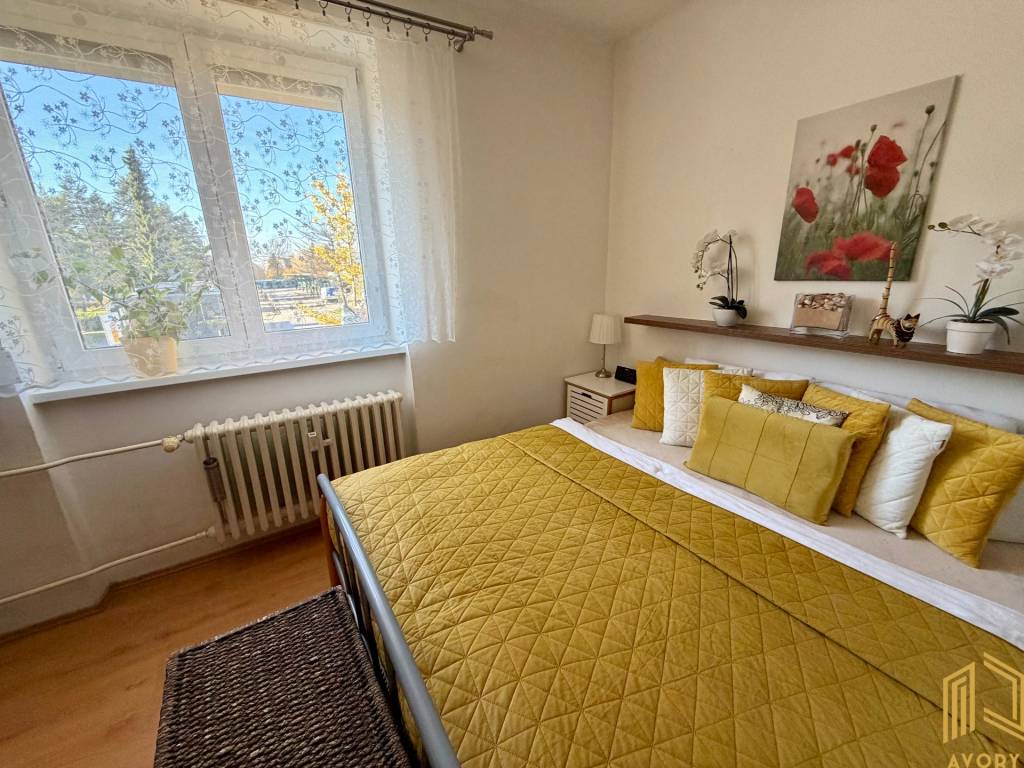 NA PREDAJ 3 - IZB. BYT s BALKÓNOM, SENICA - CENTRUM - 3