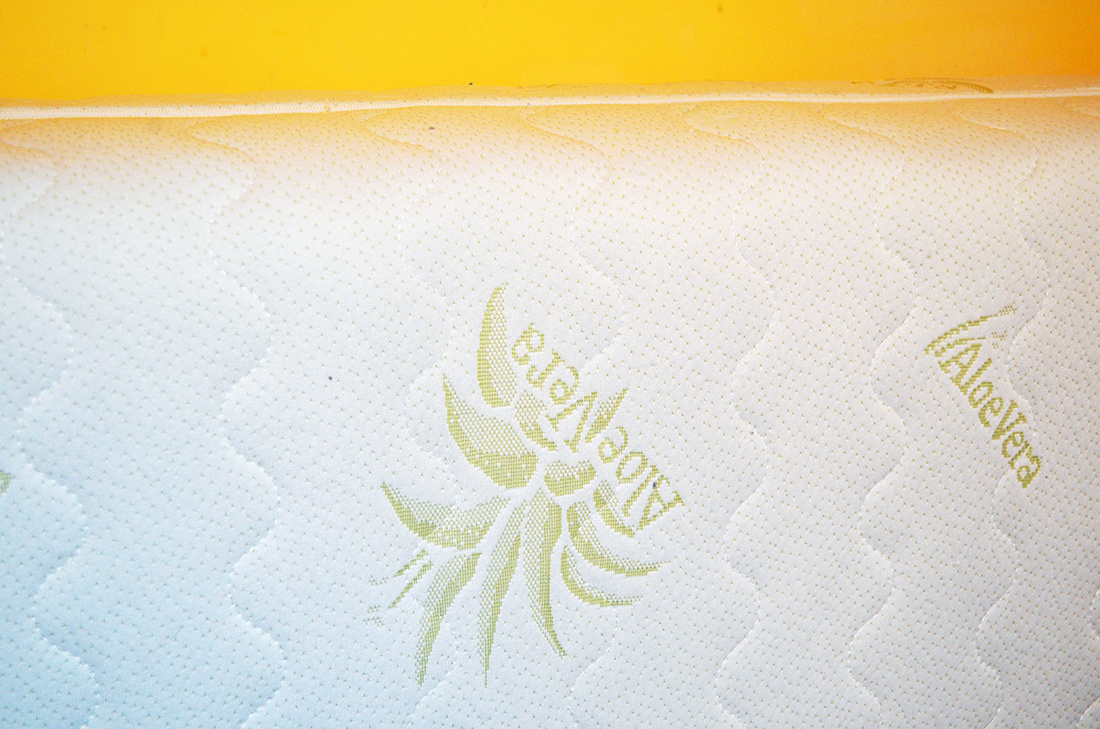 Penový matrac 90 × 200 cm - 3