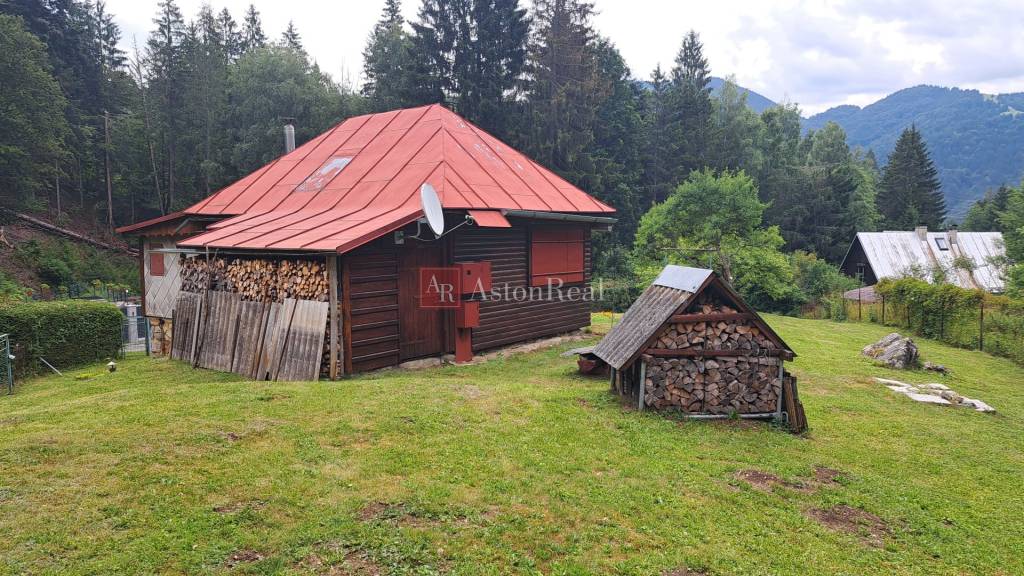 PREDAJ: Rekreačná chata - pozemok 1333m2, Ružomberok - Nižné - 3