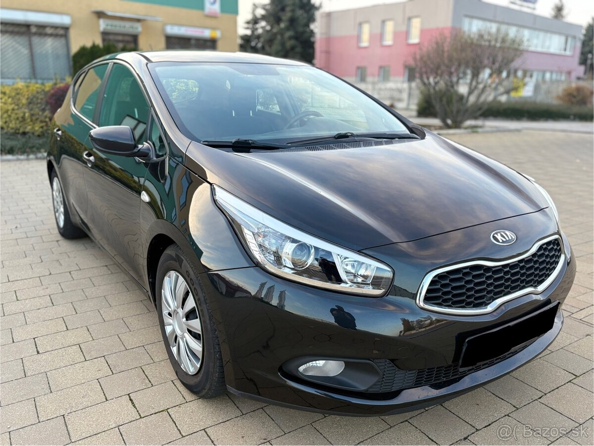 Kia Ceed 1.4 Benzin Hatchback (73kw) - 3