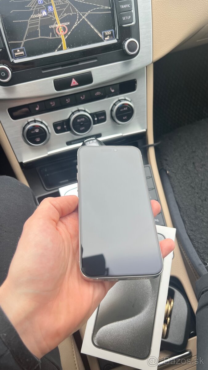 iPhone 15 Pro Max 256Gb - 3