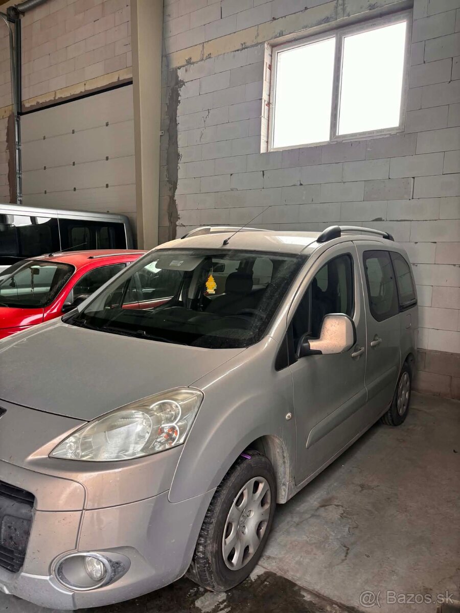 Peugeot Partner 1.6 HDi 55 kW – 2012 – 290 000 km – 2 200 € - 3