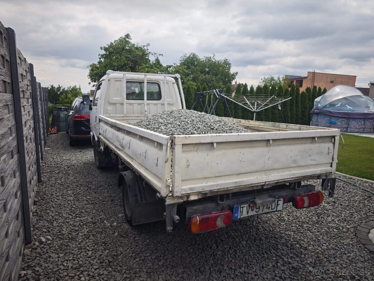 Mazda e2200 Valník - 3