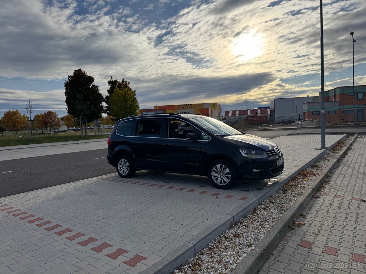 VW Sharan 2.0 TDi 103kw - ponúknite cenu sms,email,WhatsApp - 3