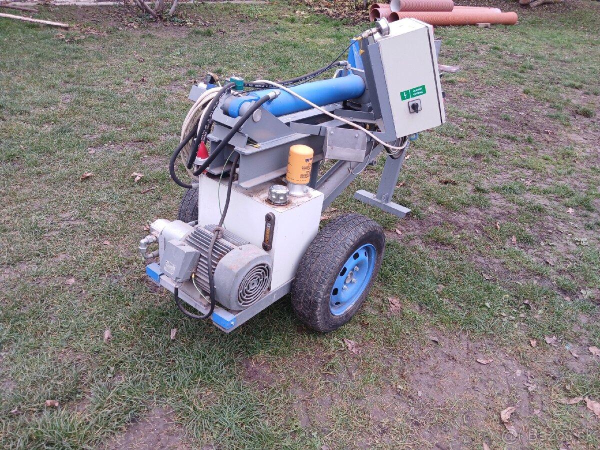 Štiepačka dreva poloautomat - 3