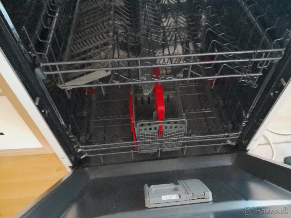 MORA umývačka riadu - 3