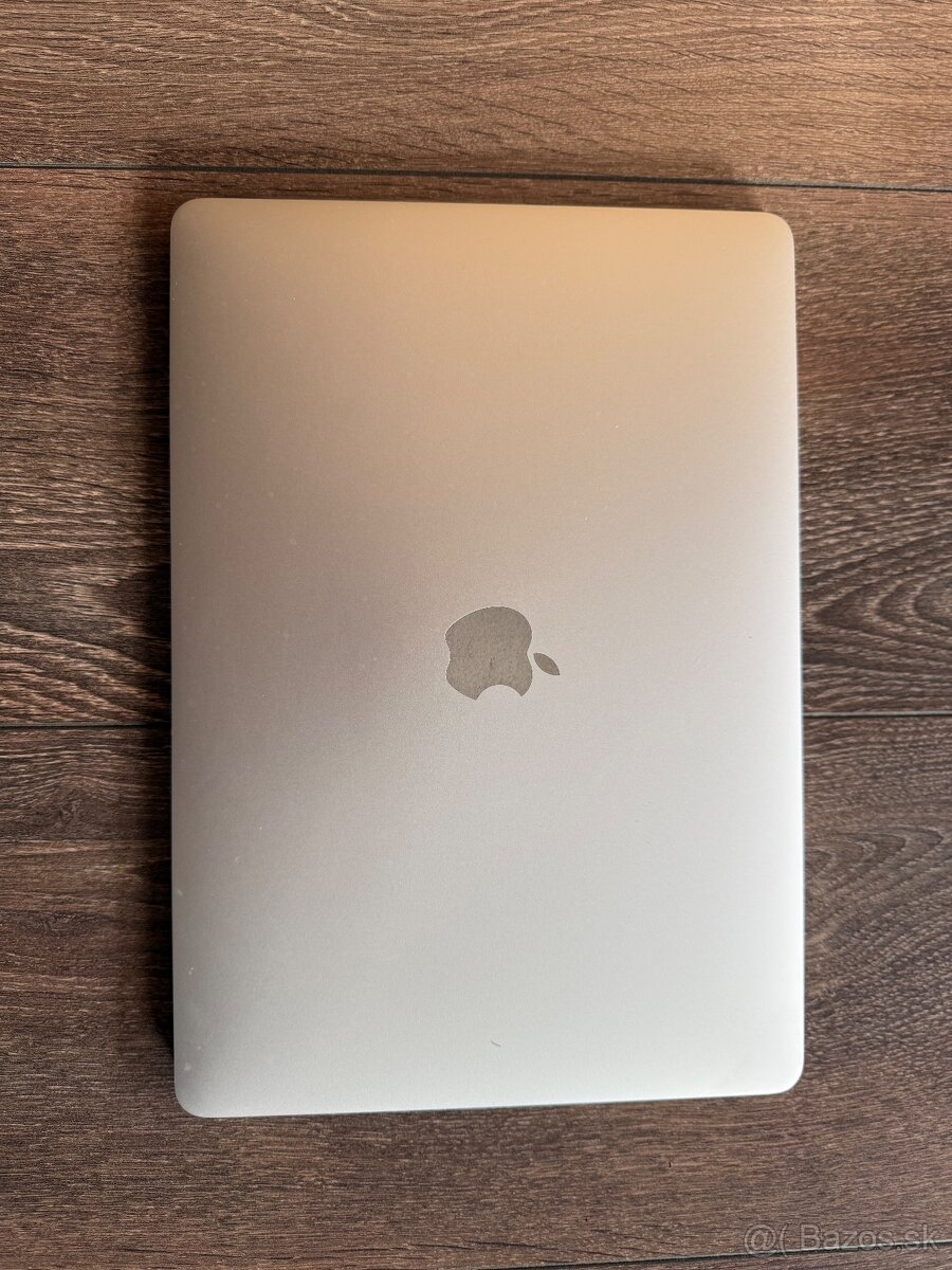 Apple MacBook Pro - 3