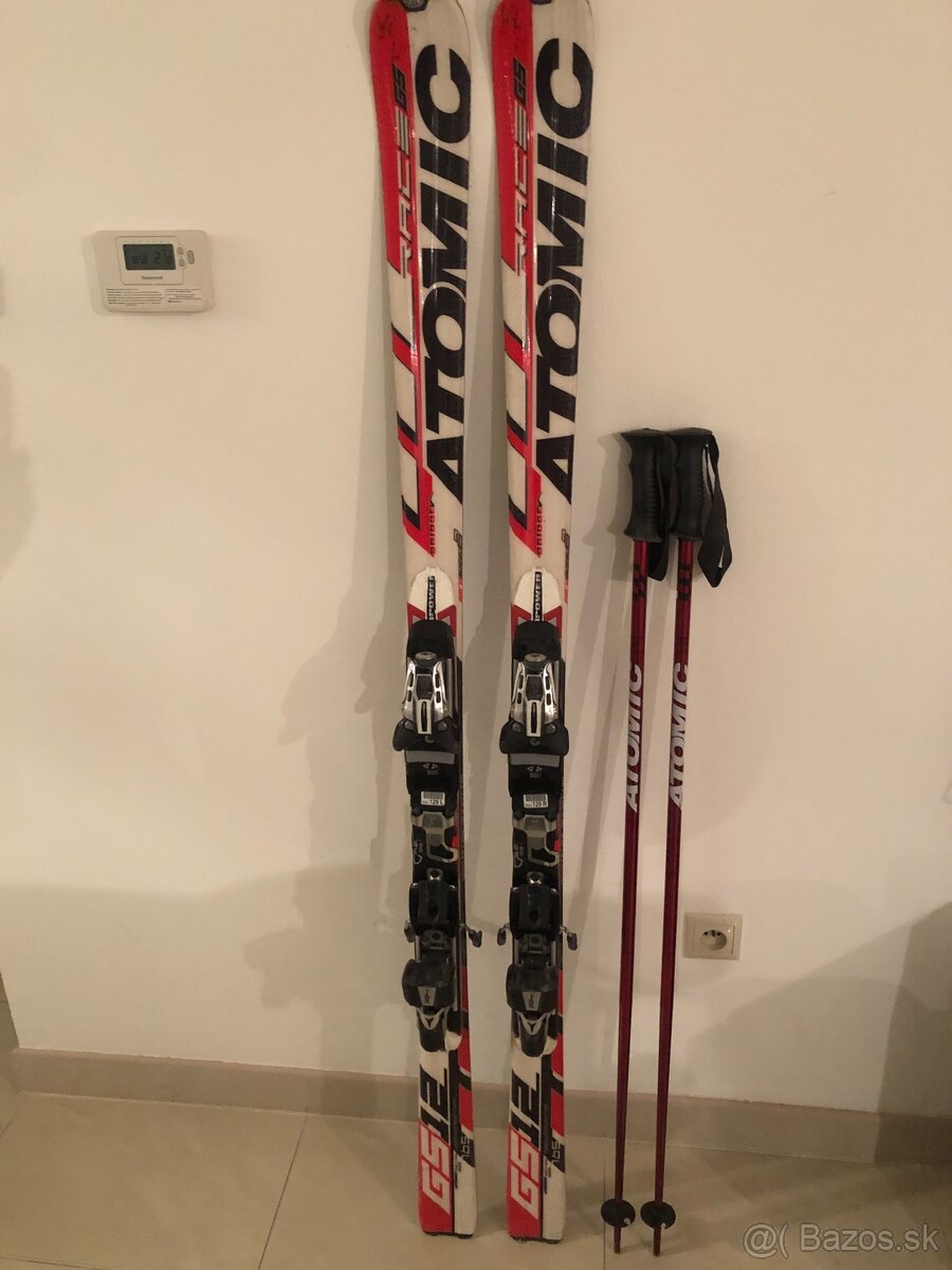 Lyže atomic s palicami - 3