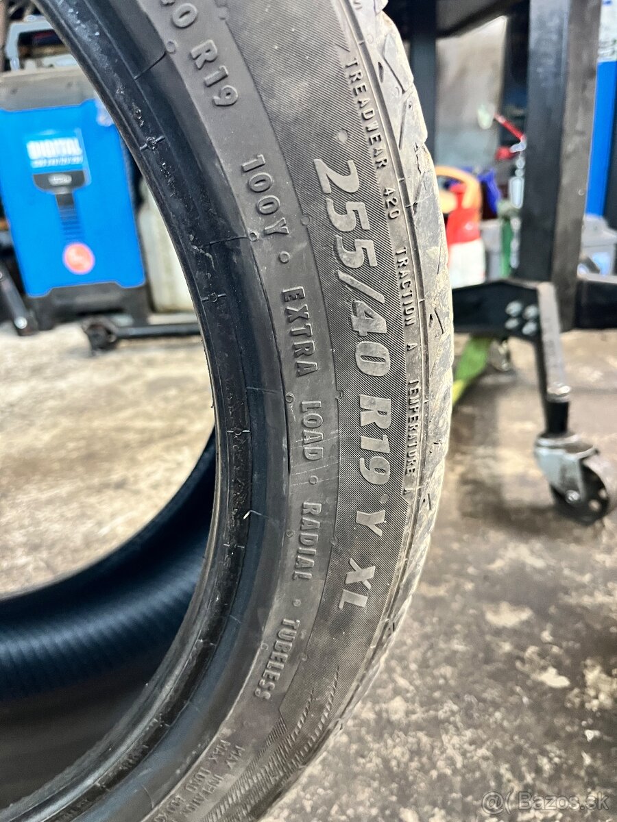 Matador Hectora 3 255/40 R19 - 3