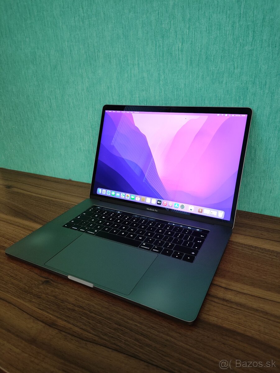 MacBook Pro 15 2017 | A1707 | i7 • 16GB • 256GB - 3