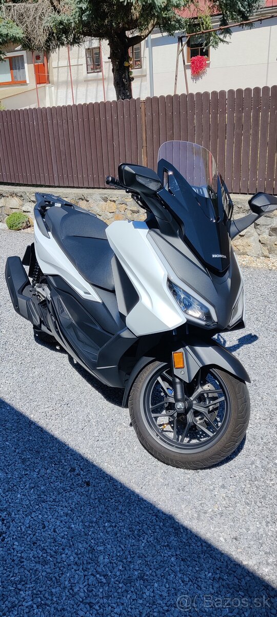 Honda Forza 125 - 3