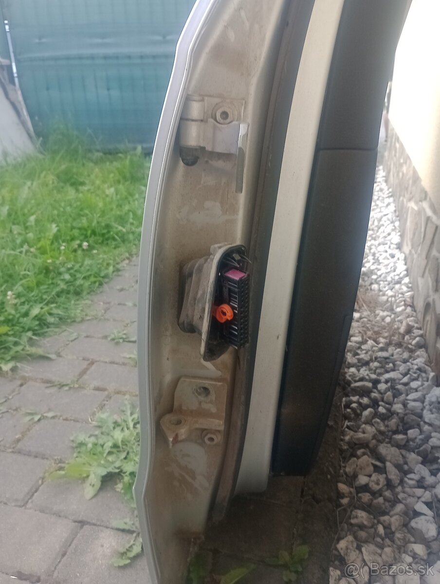 Zadné pravé dvere Passat b7 - 3