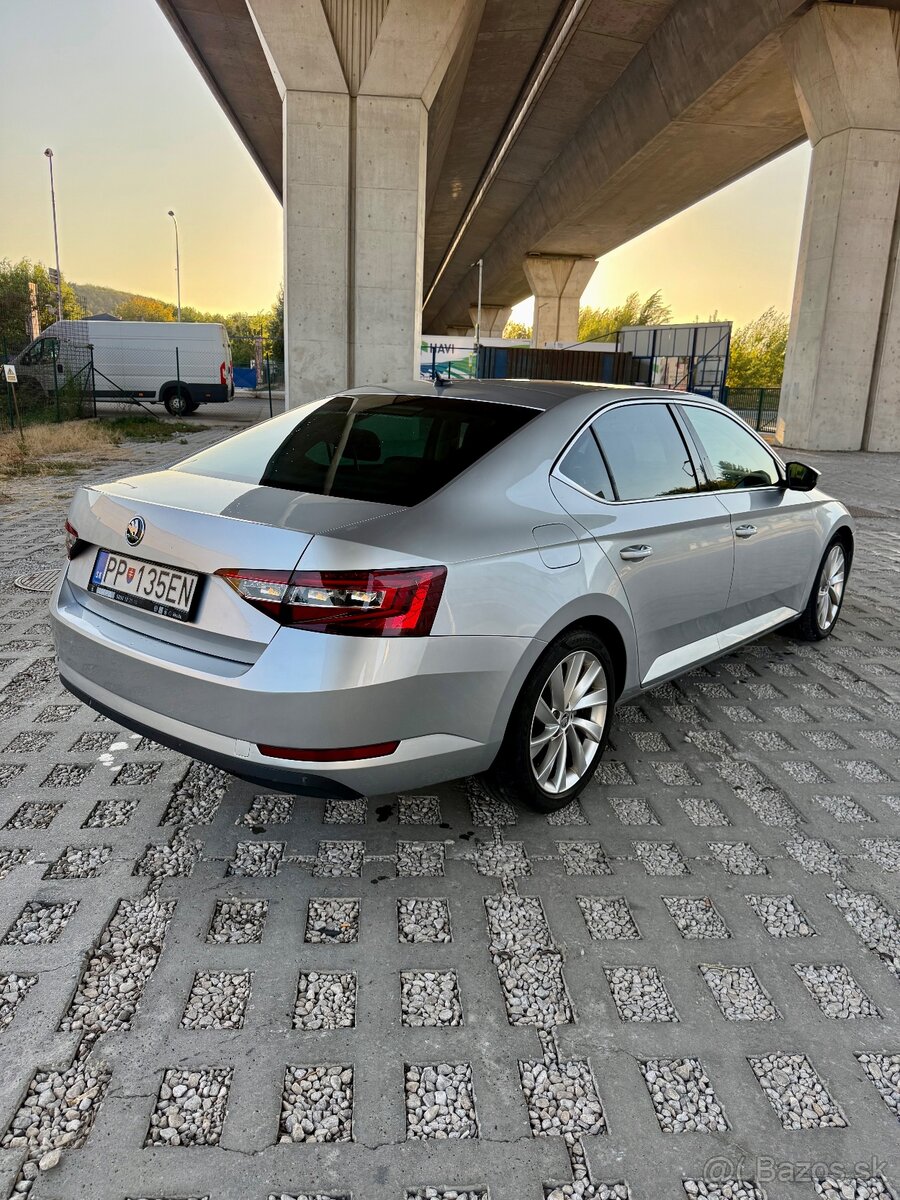 Predam Skoda Superb 3 2.0tdi Dsg - 3