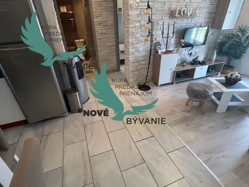 Dom 2x apartmán blízko mora v Chorvátsku na ostrove Vir - 3