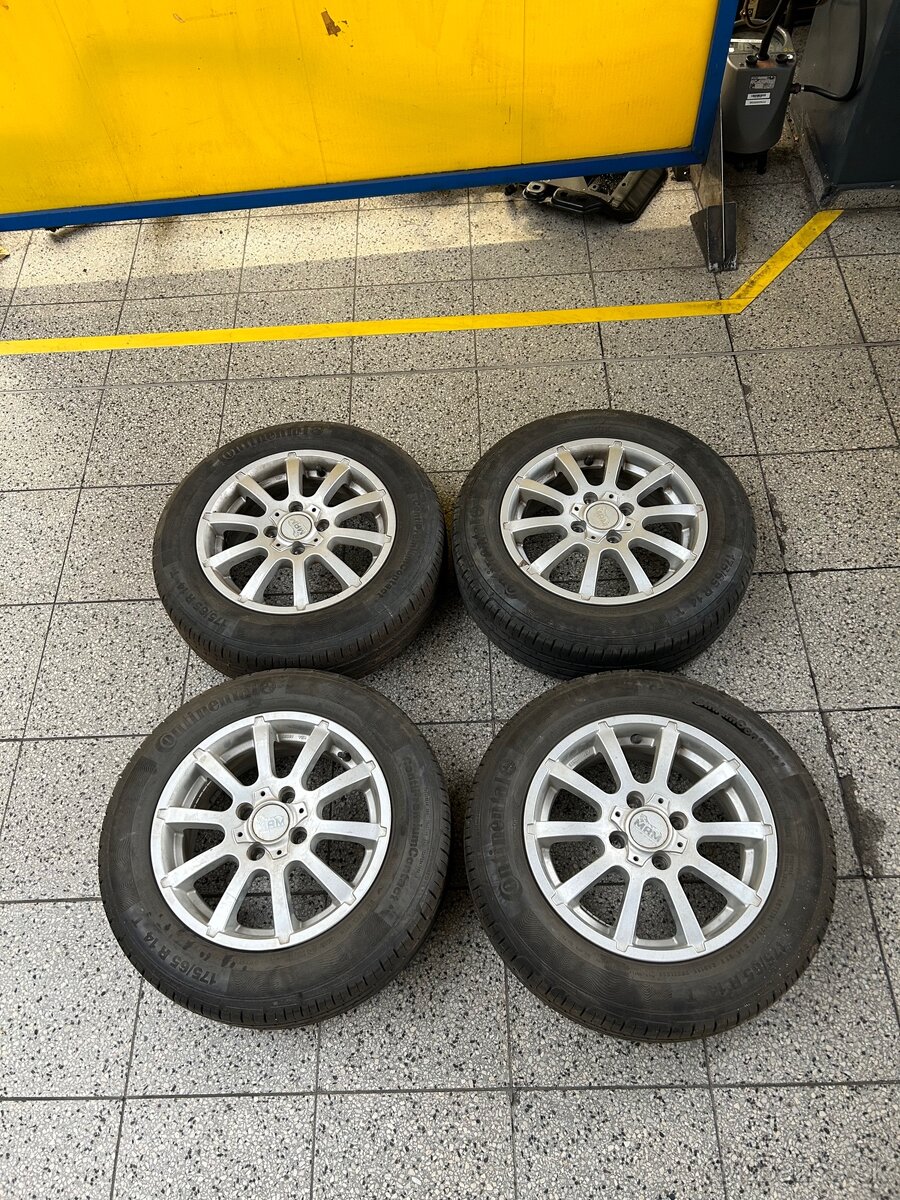 Disky 4x100 R14 + pneumatiky - 3