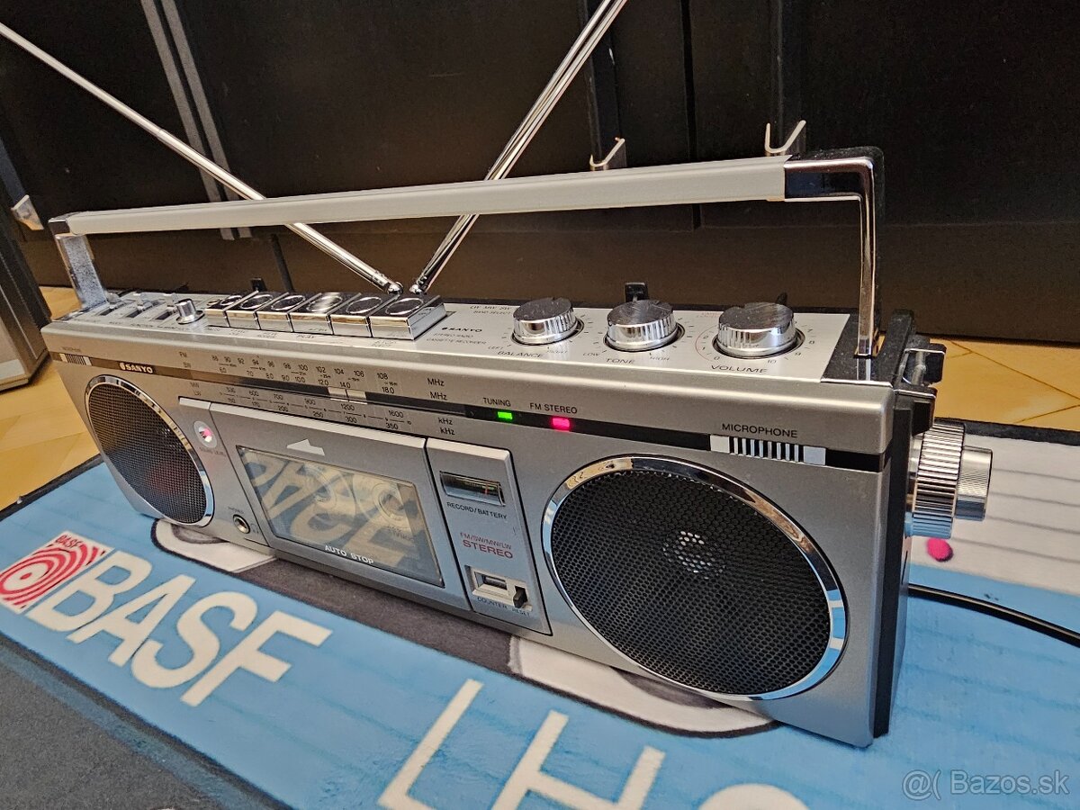 SANYO M-7700 (1979) - 3