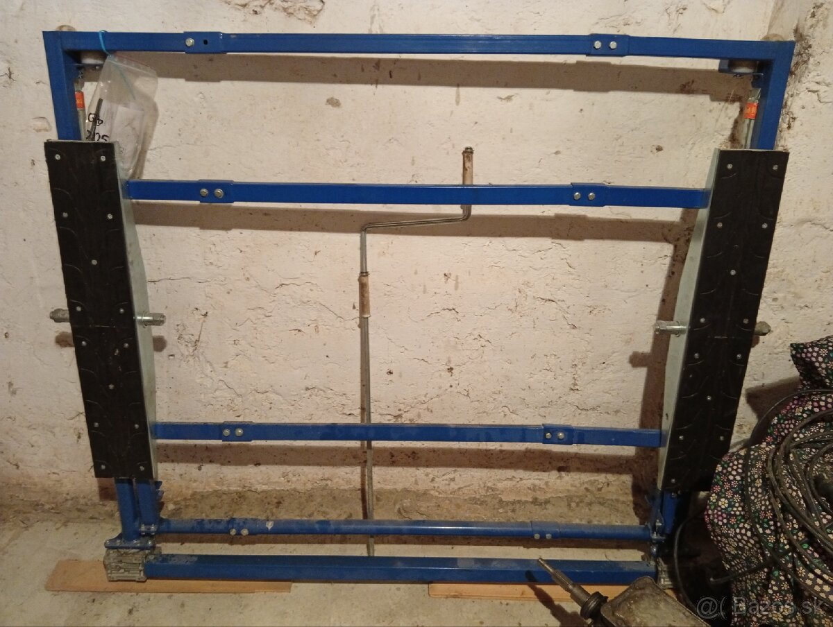 Mobilný nožnicový zdvihák - 3