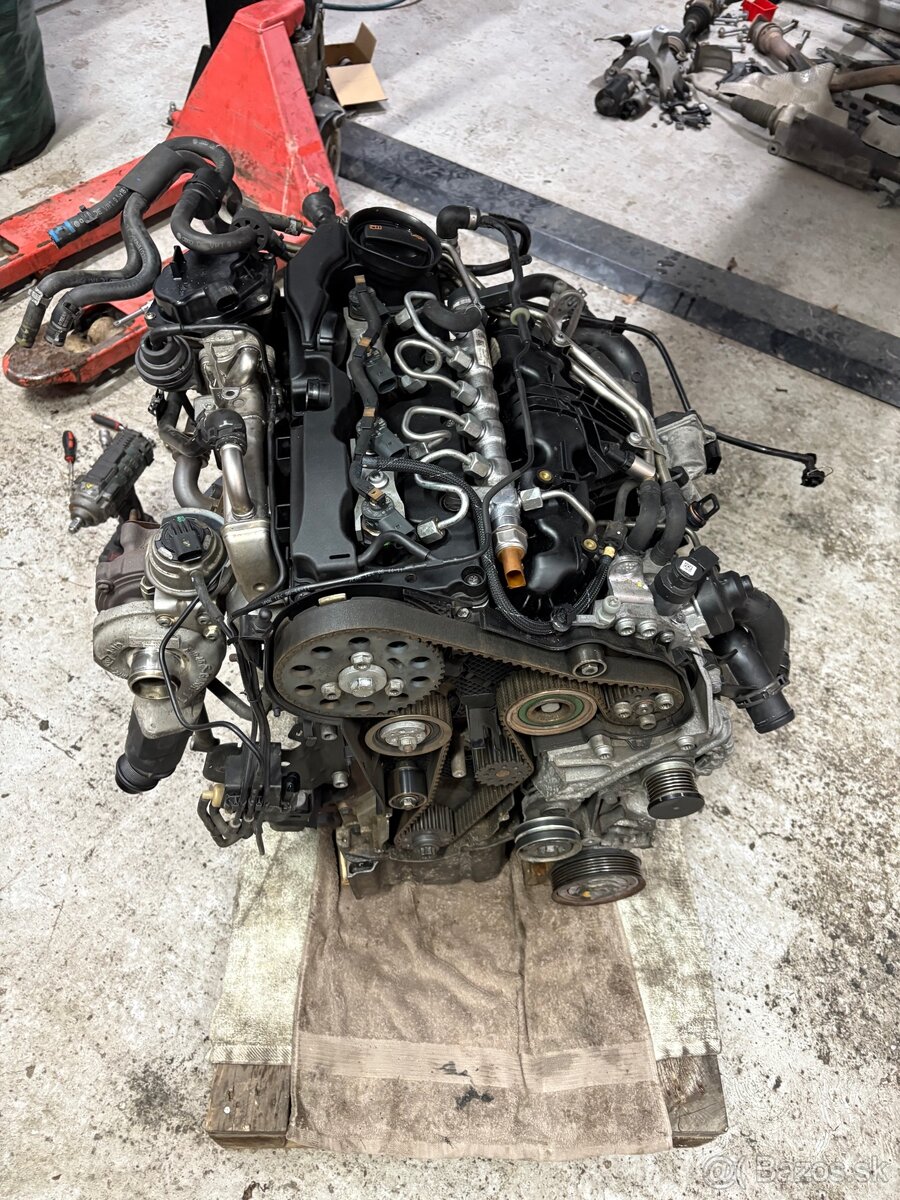 Rozpredam AUDI motor 2.0 TDi CJCC CJCB - 3