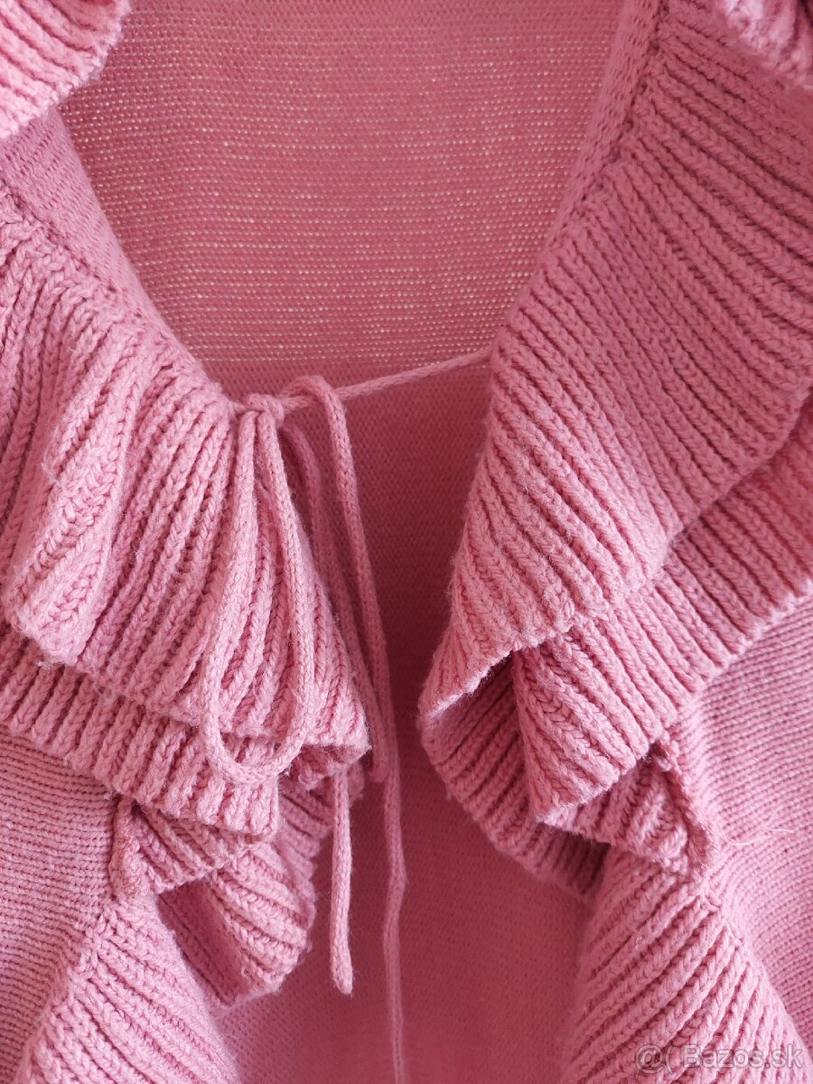 Dlhý ružový sveter s volánom - 3
