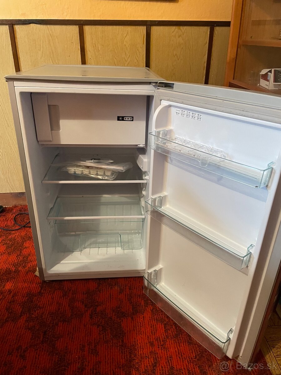Predám chladničku s mrazákom + samostatný mrazák - 3
