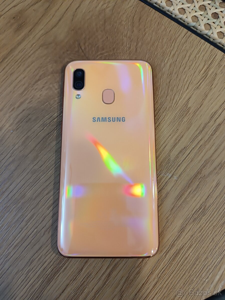 Samsung Galaxy A40 - 3