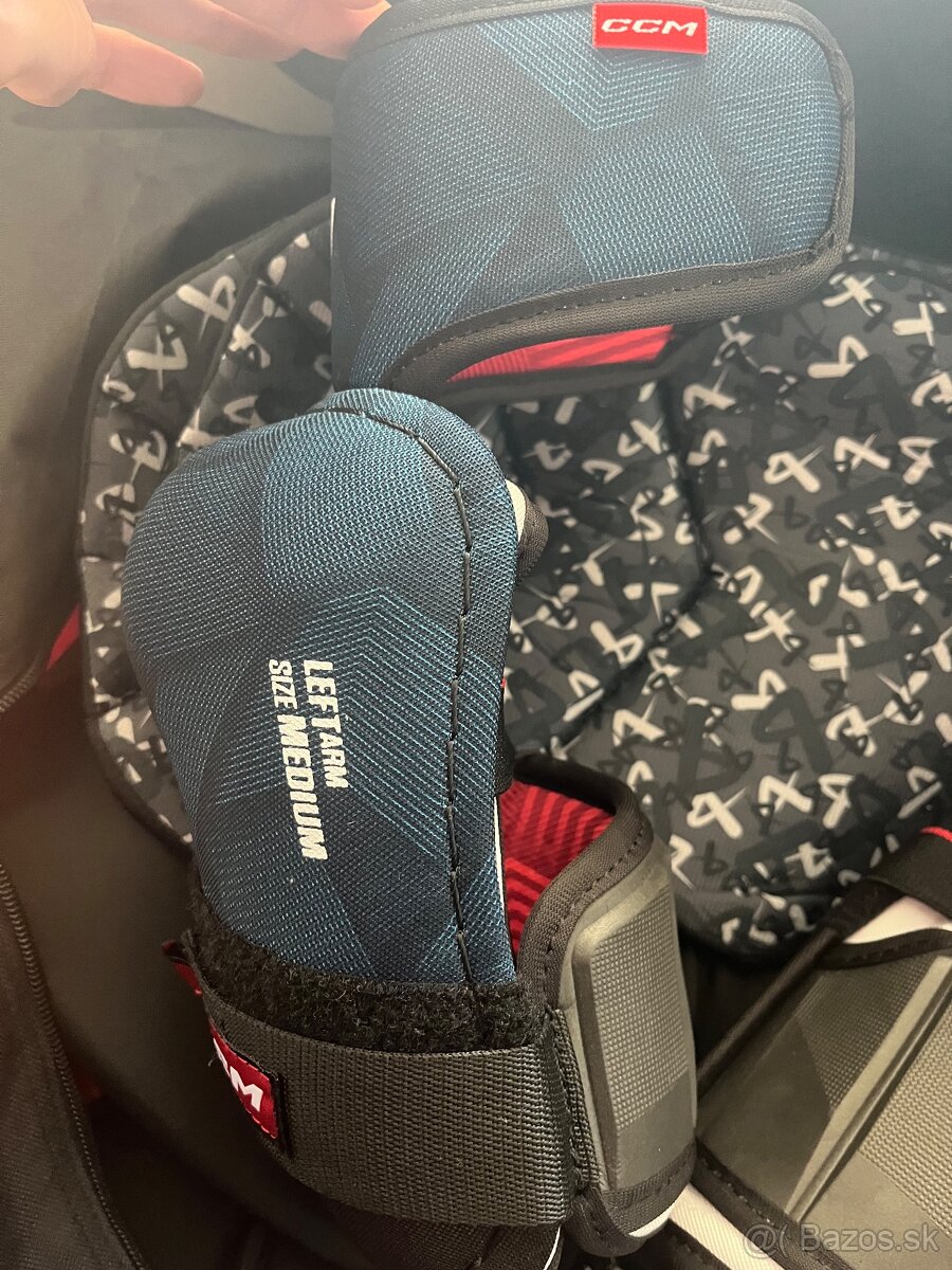 Hokejová výstroj - 3