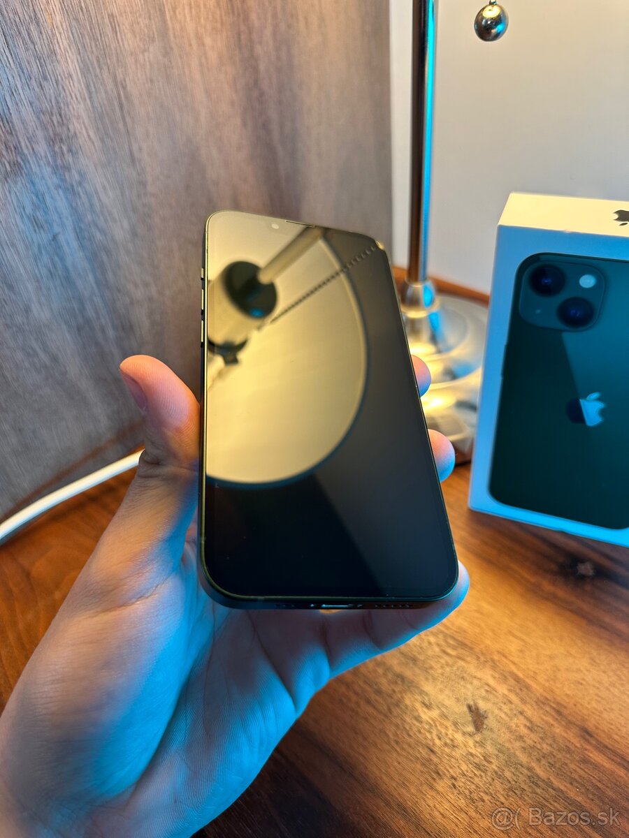 iPhone 13 | 100% batéria - 3
