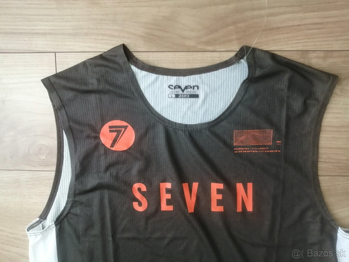 Seven Zero - 3