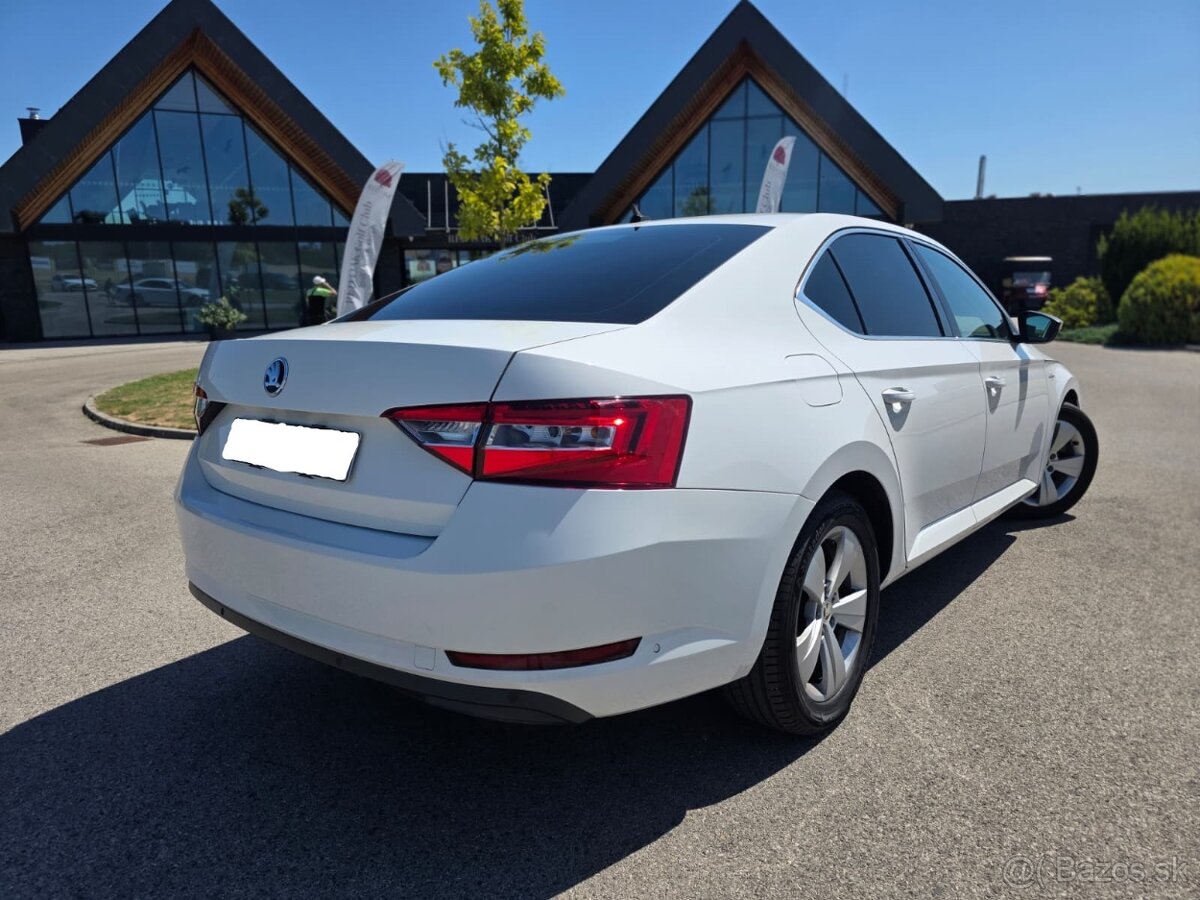Škoda Superb 1.6 TDI DSG Active - 3