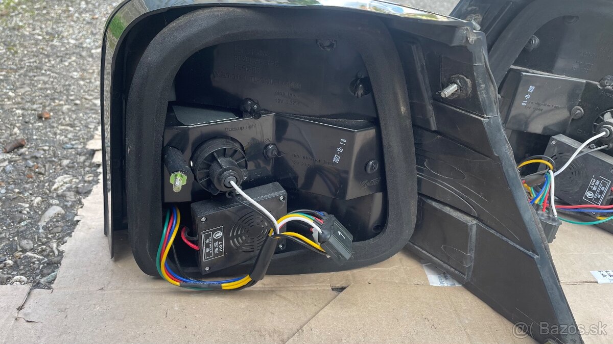Zadné svetlá na VW Golf 4 - 3