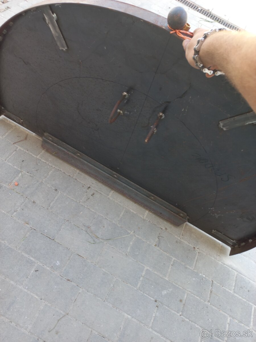 Poklop na studnu, sachtu - 3