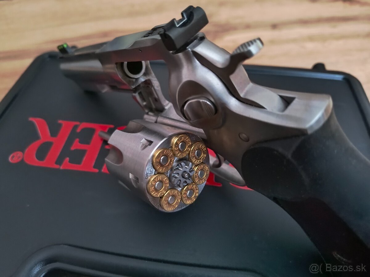 RUGER GP100 - 3