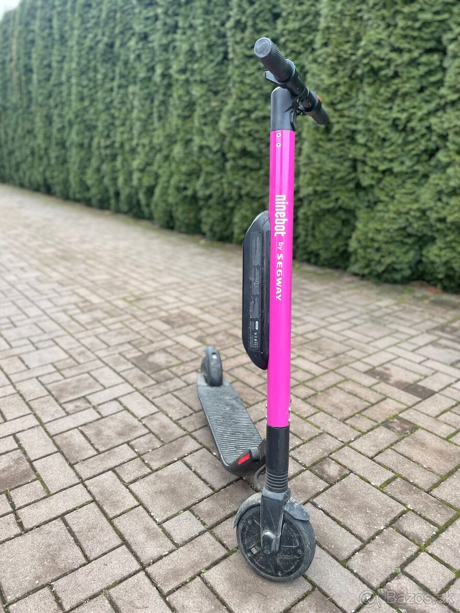 Elektrická kolobežka Nineboot by segway ružová/červená - 3