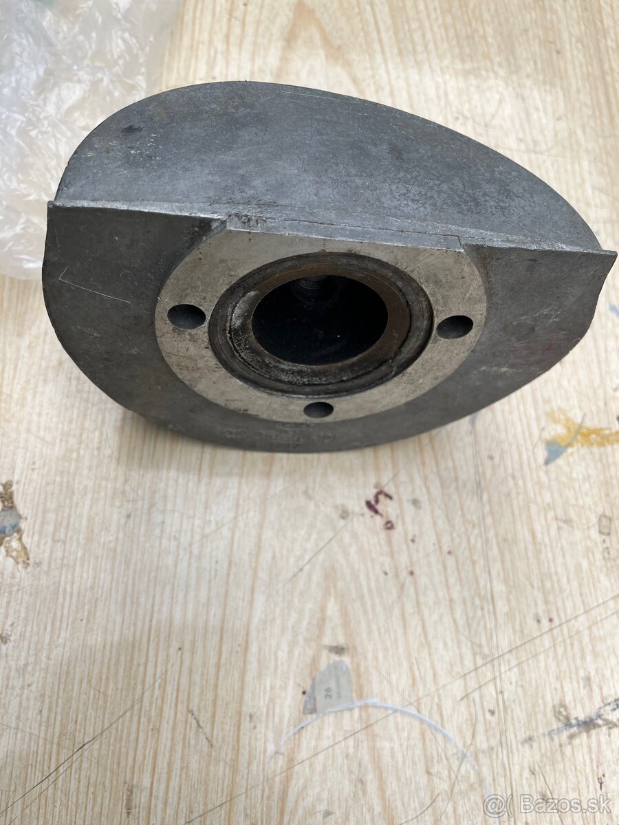 Jawa 350 - hlava. - 3