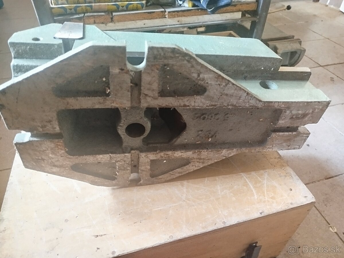 Zverák Vihorlat Snina 200mm - 3