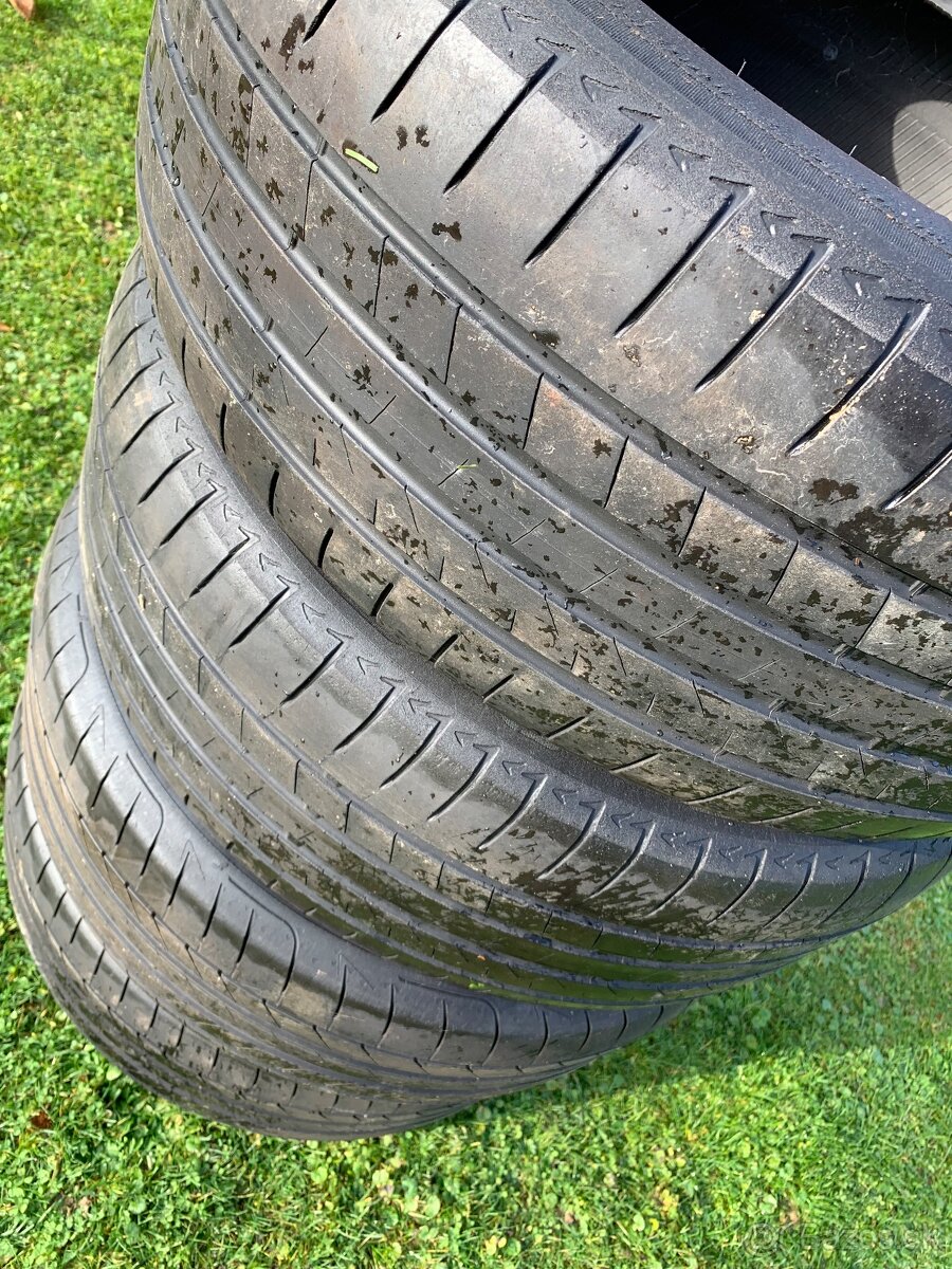 Letné pneumatiky 225/50 R20 - 3